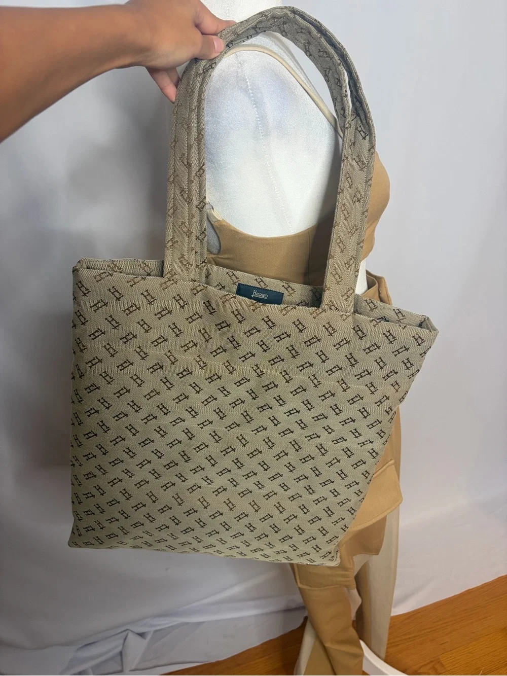 Herno structured canvas